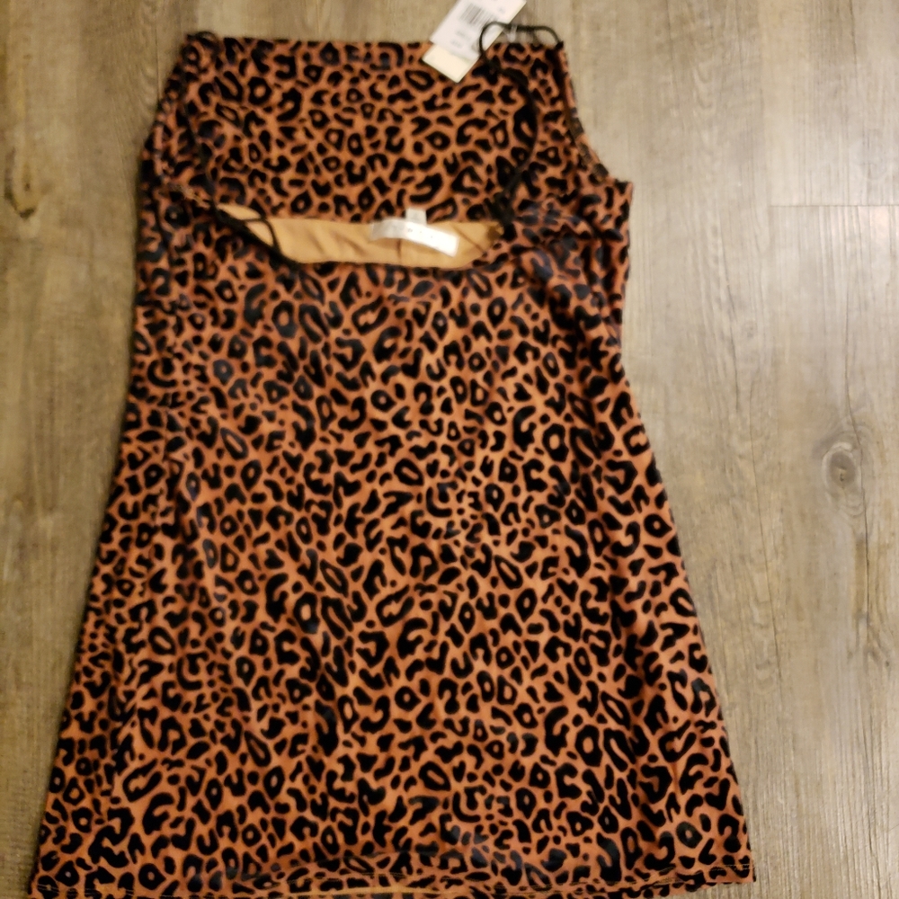 ROW A DRESS - Picture 4 of 4